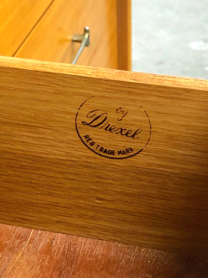Mid-Century Modern Milo Baughman Dresser / Credenza by Drexel  image 5