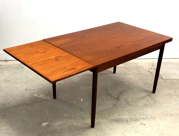 Mid-Century Danish Modern Teak Draw Leaf Dining Table image 5