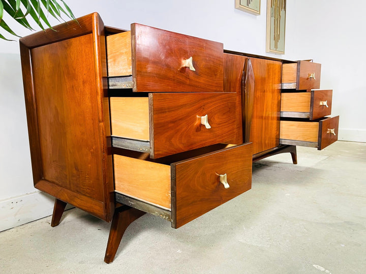 Mid-Century Modern Walnut Dresser / Credenza by Genova Furniture Co. image 9