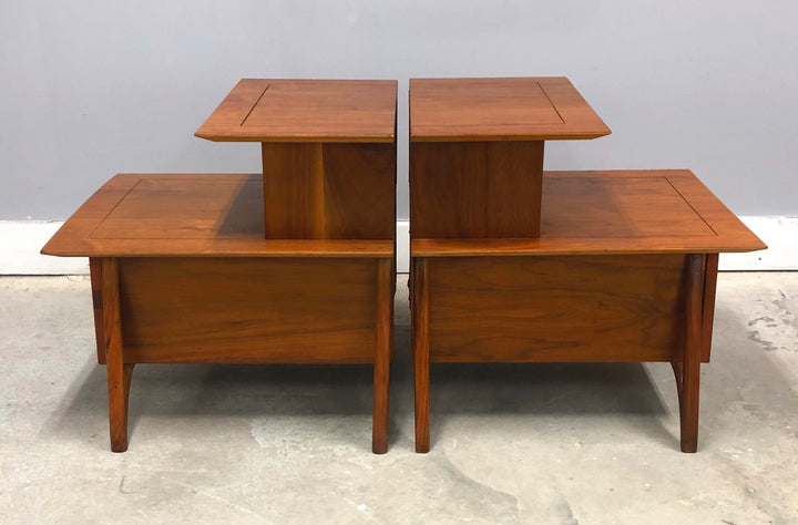 MCM Pair Of Walnut Two Tier Nightstands On Sculpted Legs image 2