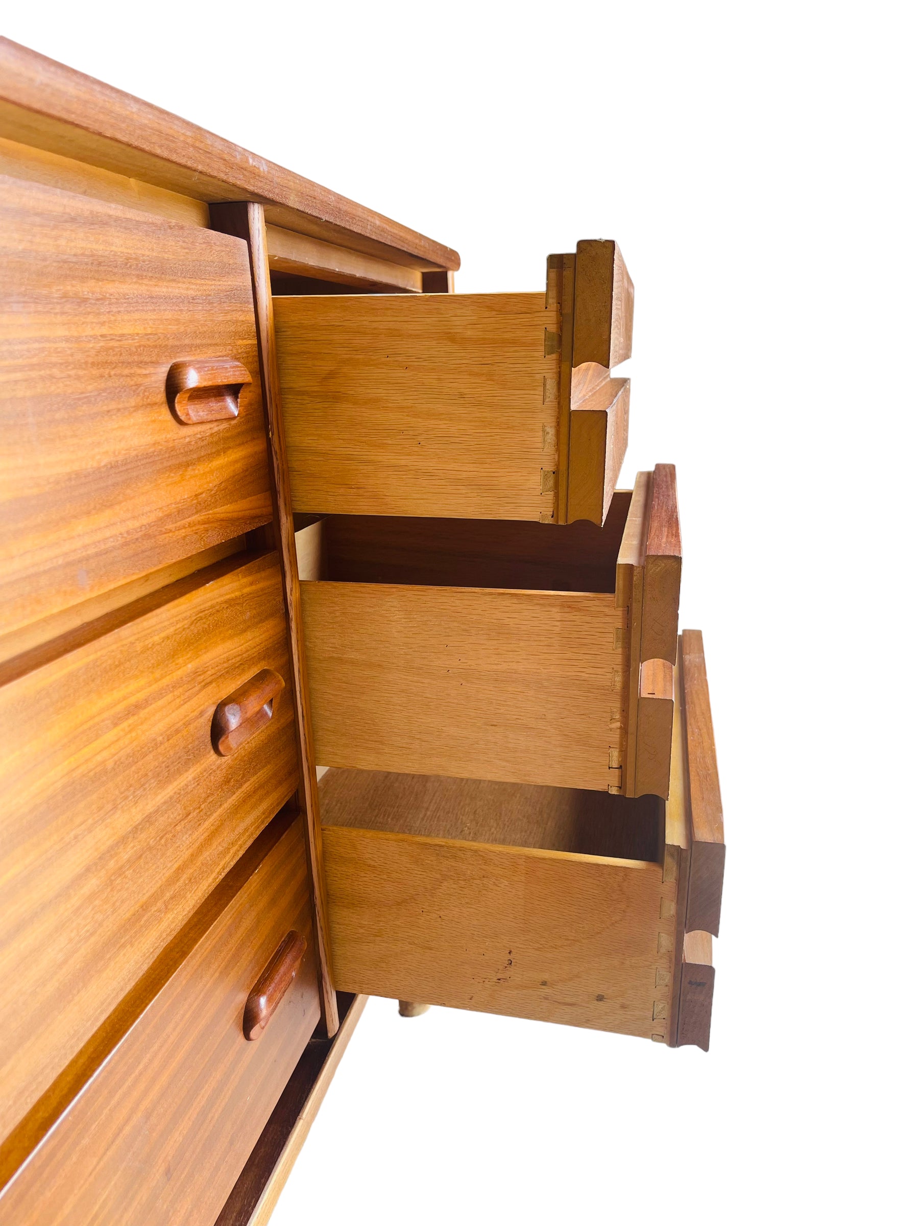 Mid Century Modern Walnut Dresser/Credenza by Stanley Furniture  image 7