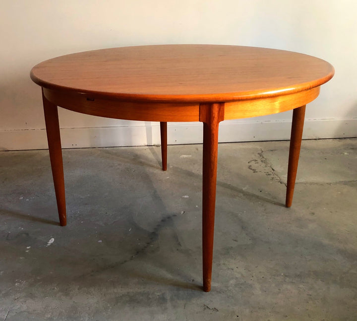 Niels Otto Moller for J. L. Moller #15 Teak Table with Butterfly Leaf image 0