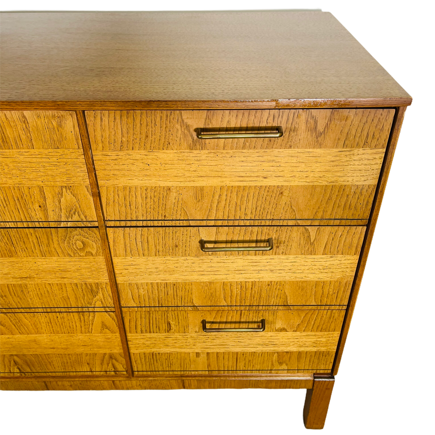 Mid-Century Modern Dresser / Credenza by Bassett Furniture  image 4