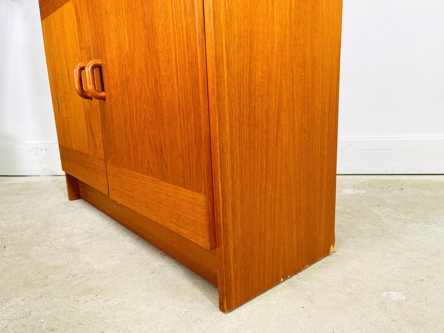 Danish Modern Teak Bookcase  image 10