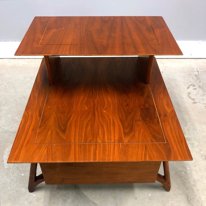 MCM Pair Of Walnut Two Tier Nightstands On Sculpted Legs image 9