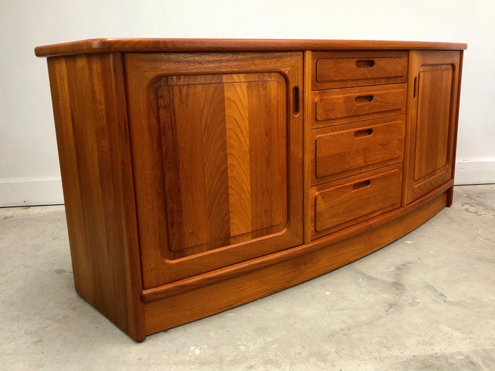 Mid-Century Modern Solid Teak Credenza Style of J.L. Moller image 10