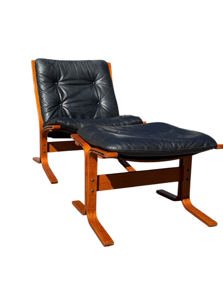 Mid-Century “Siesta” Lounge Chair and Ottoman by Ingmar Relling for Ekornes image 3