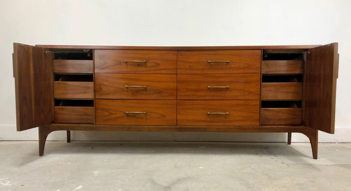 Kent Coffey Perspecta Mid-Century Century Modern Walnut & Rosewood  Dresser image 4
