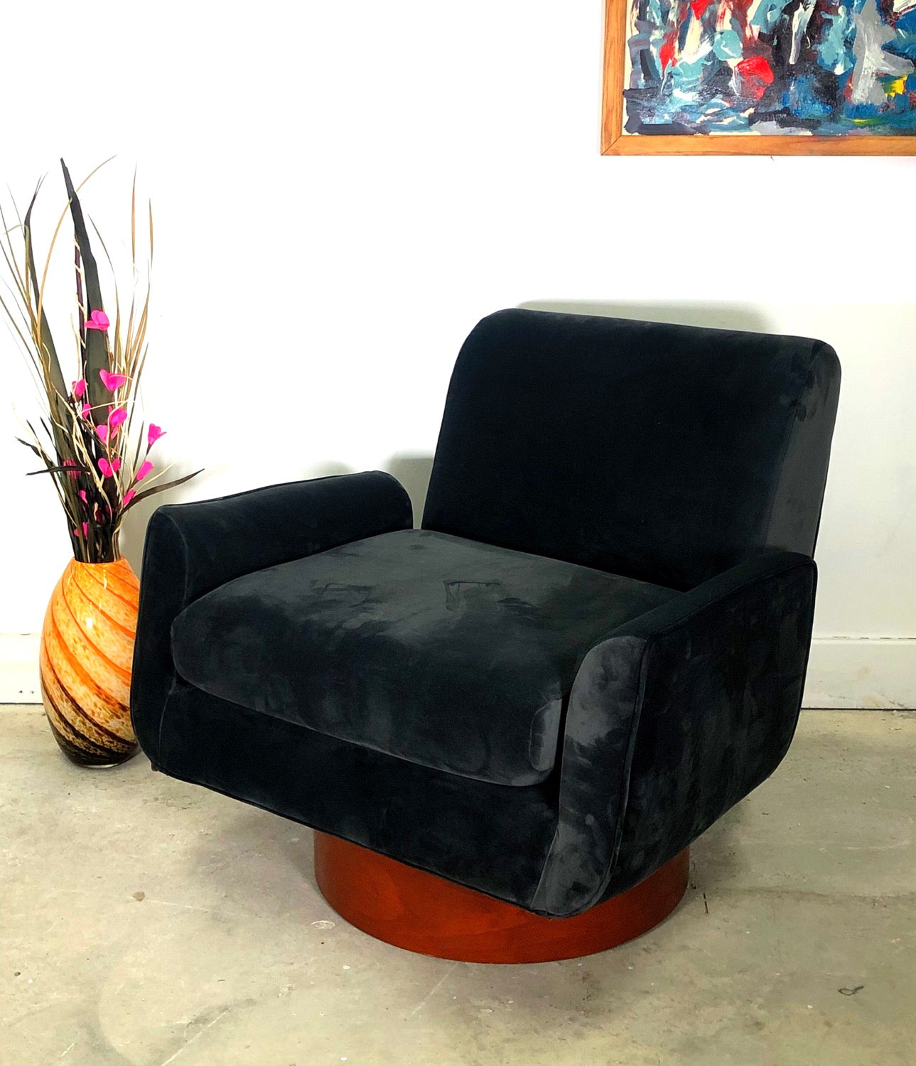 Mid-Century Modern Milo Baughman Style Swiveling Barrel Chair image 9