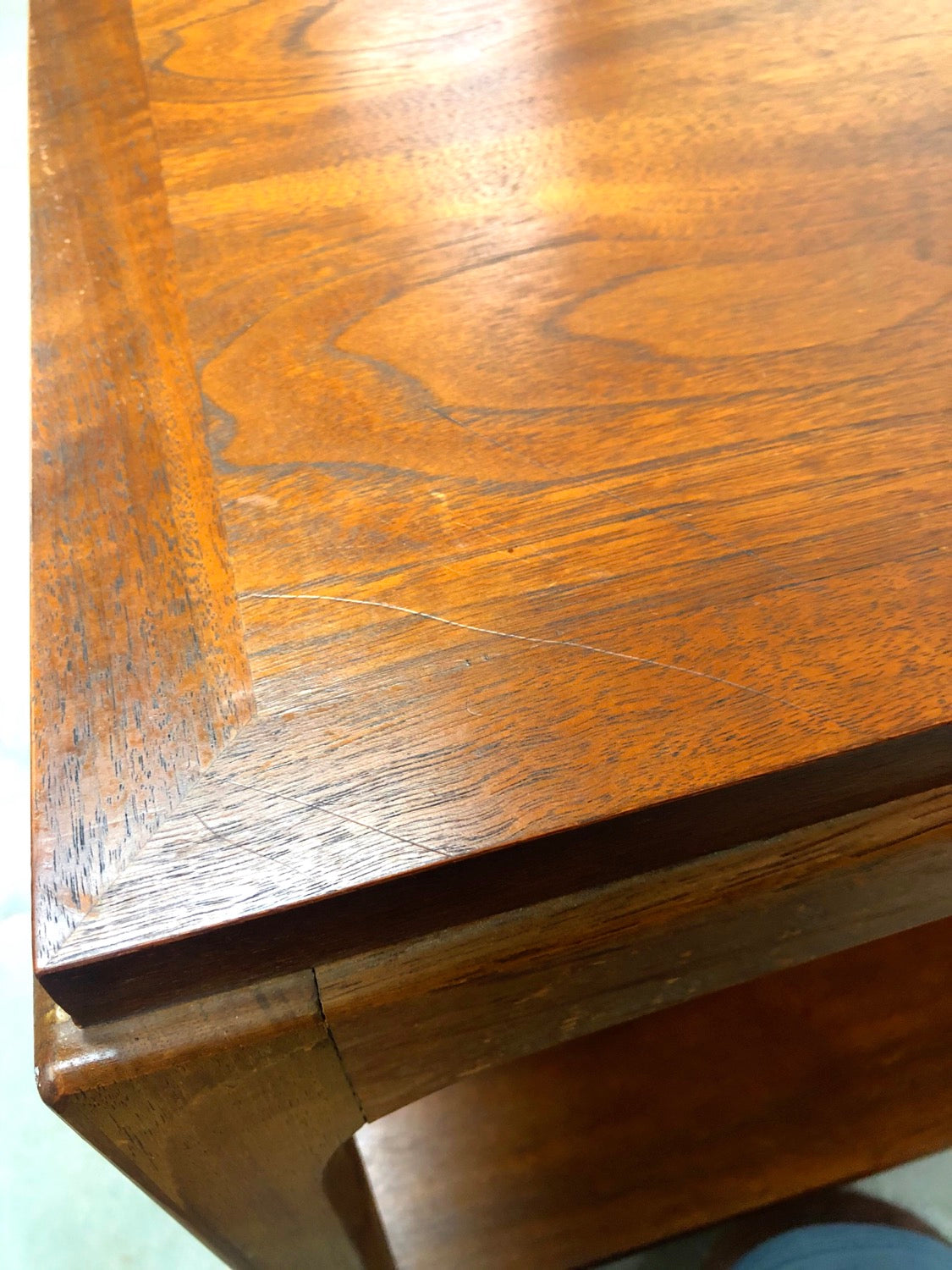Pair of Mid-Century Modern Walnut Side Tables By Lane  image 9