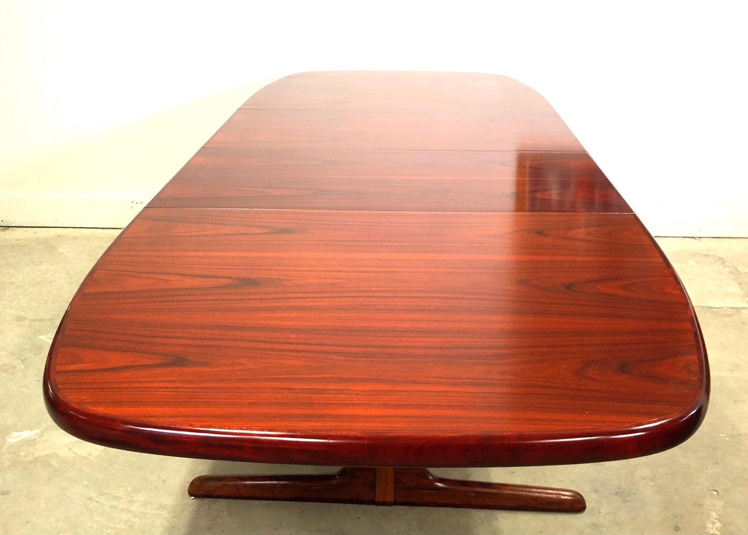Mid-Century Danish Modern Rosewood Dining Table image 2