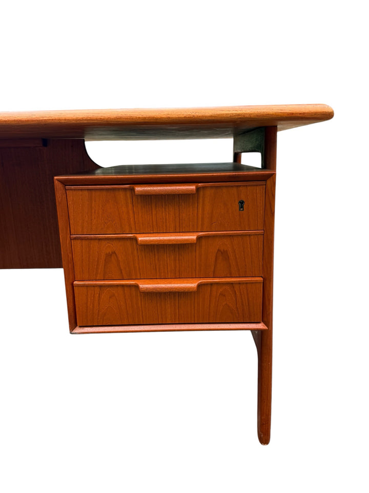Gunni Omann Model 75 Executive Teak Desk dovetail joinery detail