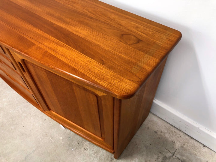 Mid-Century Modern Solid Teak Credenza Style of J.L. Moller image 11