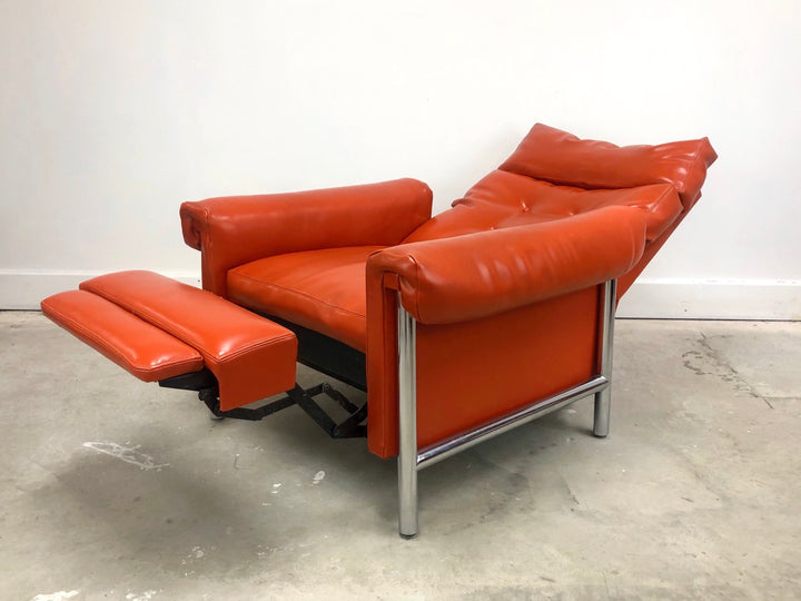 Mid-Century Modern Recliner Lounge Chair On Chrome Frame image 2
