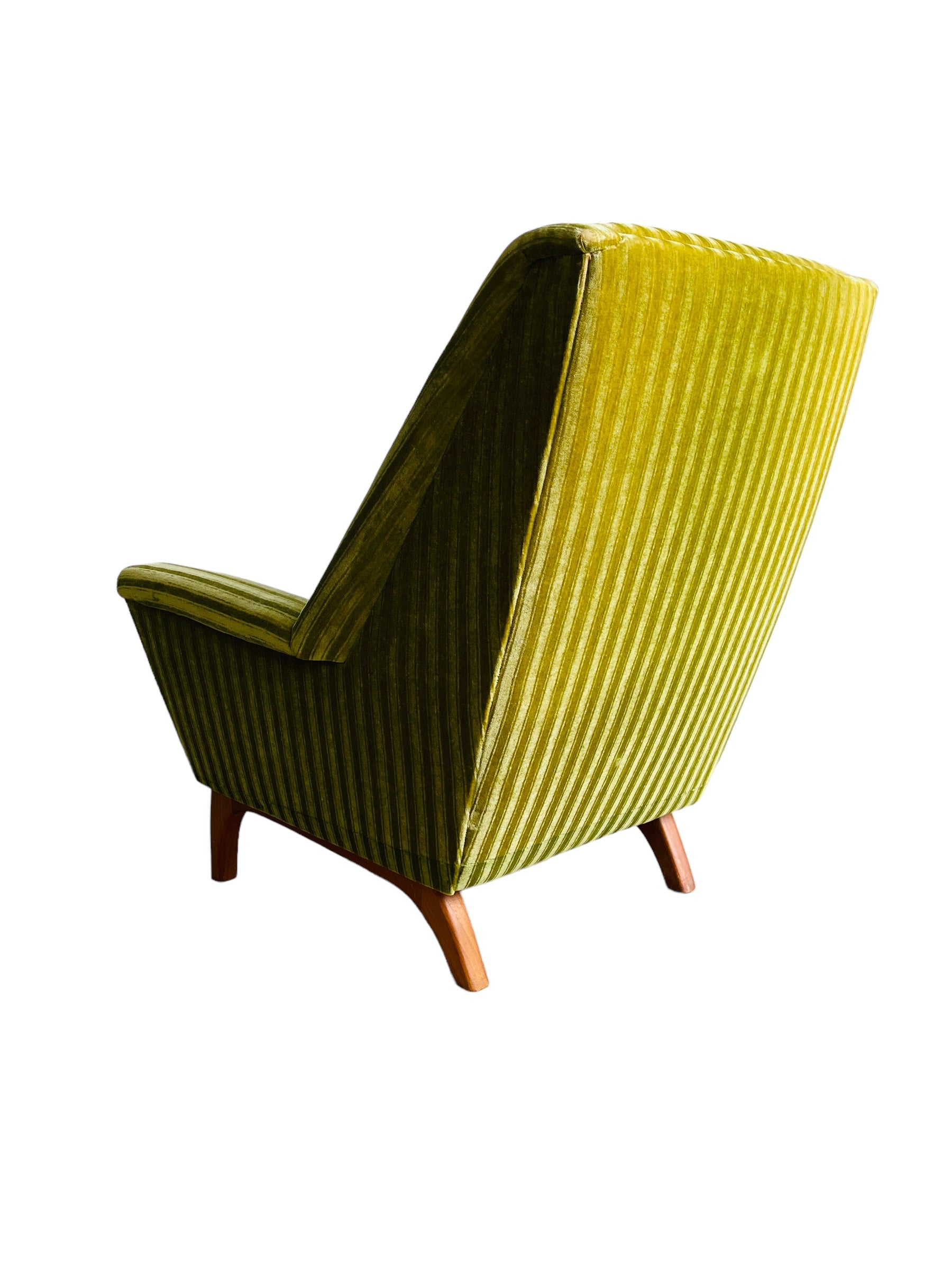 Pair Danish Modern Lounge Chairs  image 12