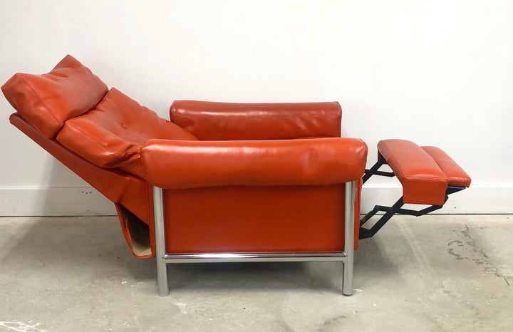 Mid-Century Modern Recliner Lounge Chair On Chrome Frame image 8