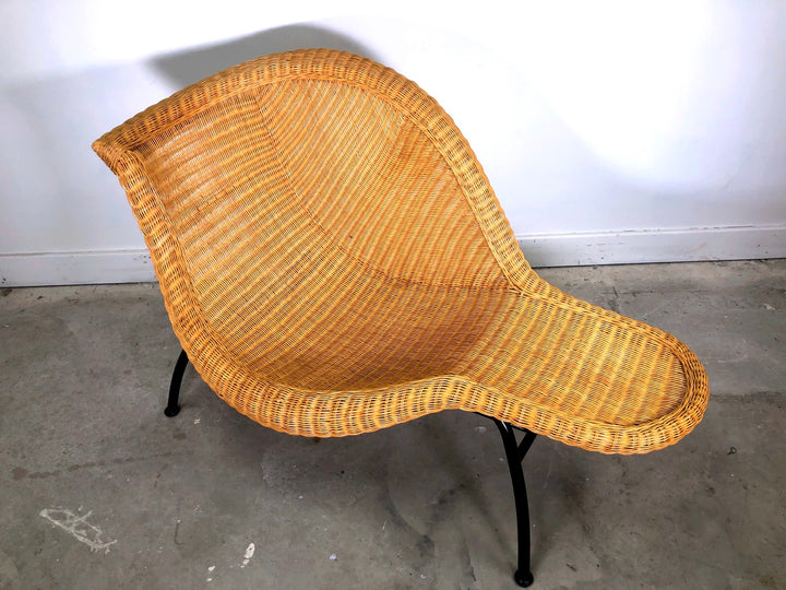 Sculptural Mid-Century Modern Wicker Chaise Lounge After Eames La Chaise image 2