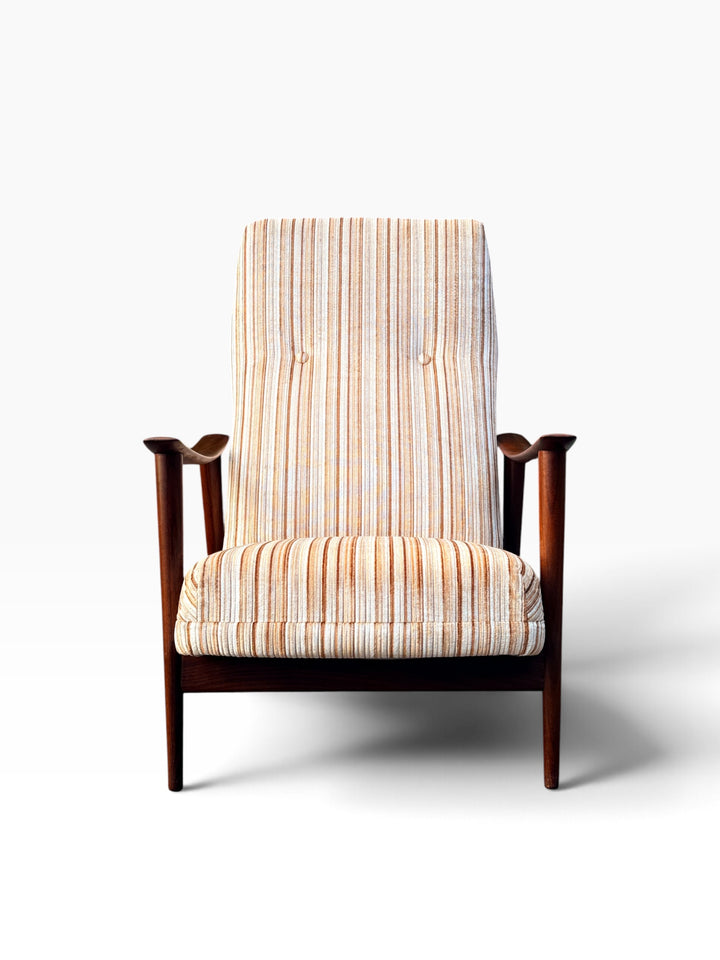 Combi Star lounge chair, front view