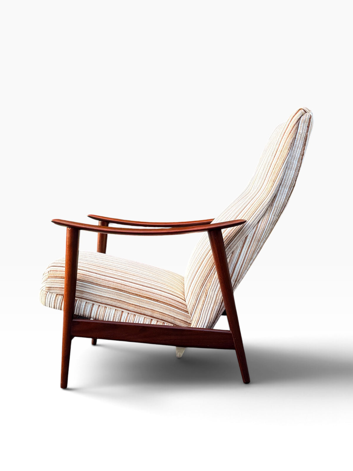 Combi Star chair, side profile