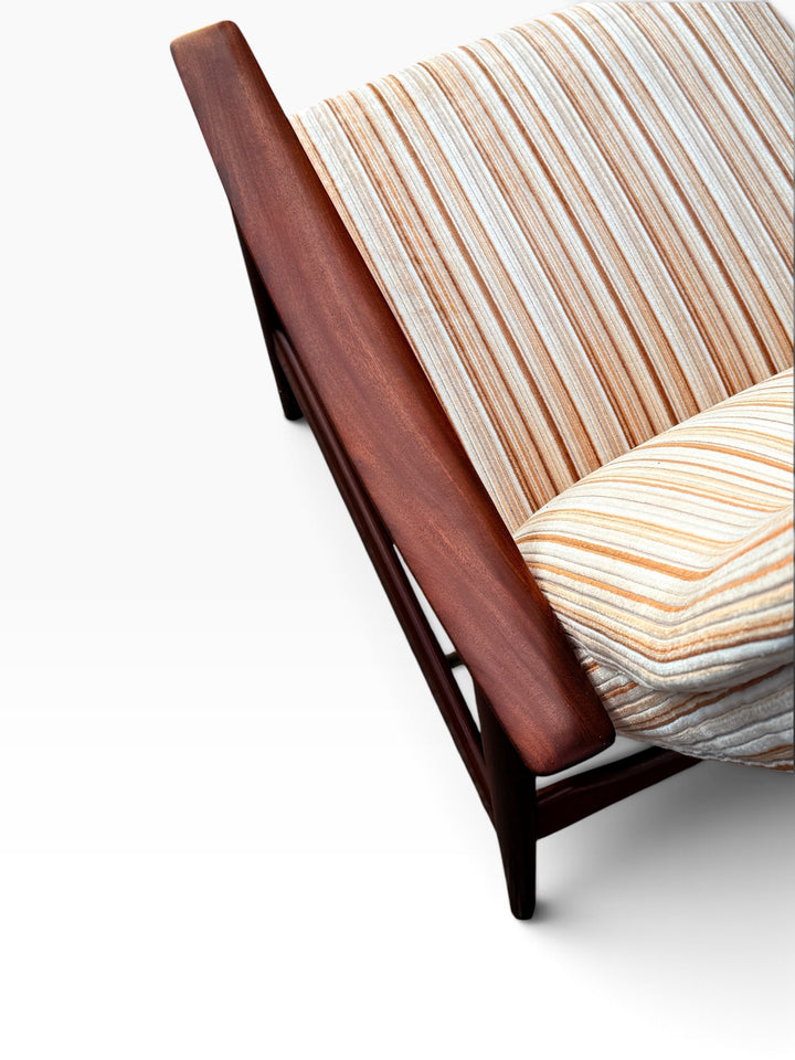 Walnut frame and seat, high angle detail