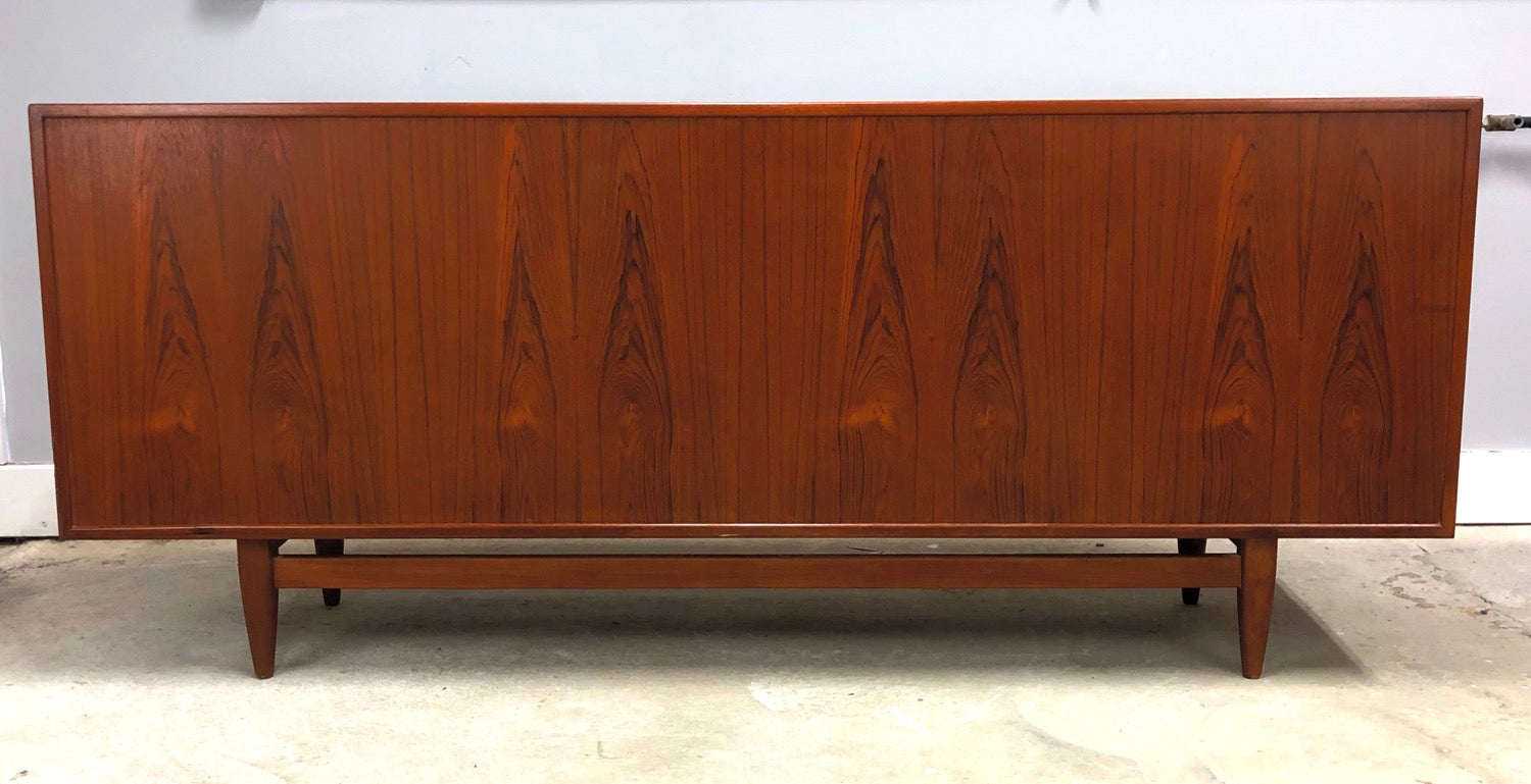 Mid-Century Danish Modern Teak Dresser/Credenza By Falser image 11