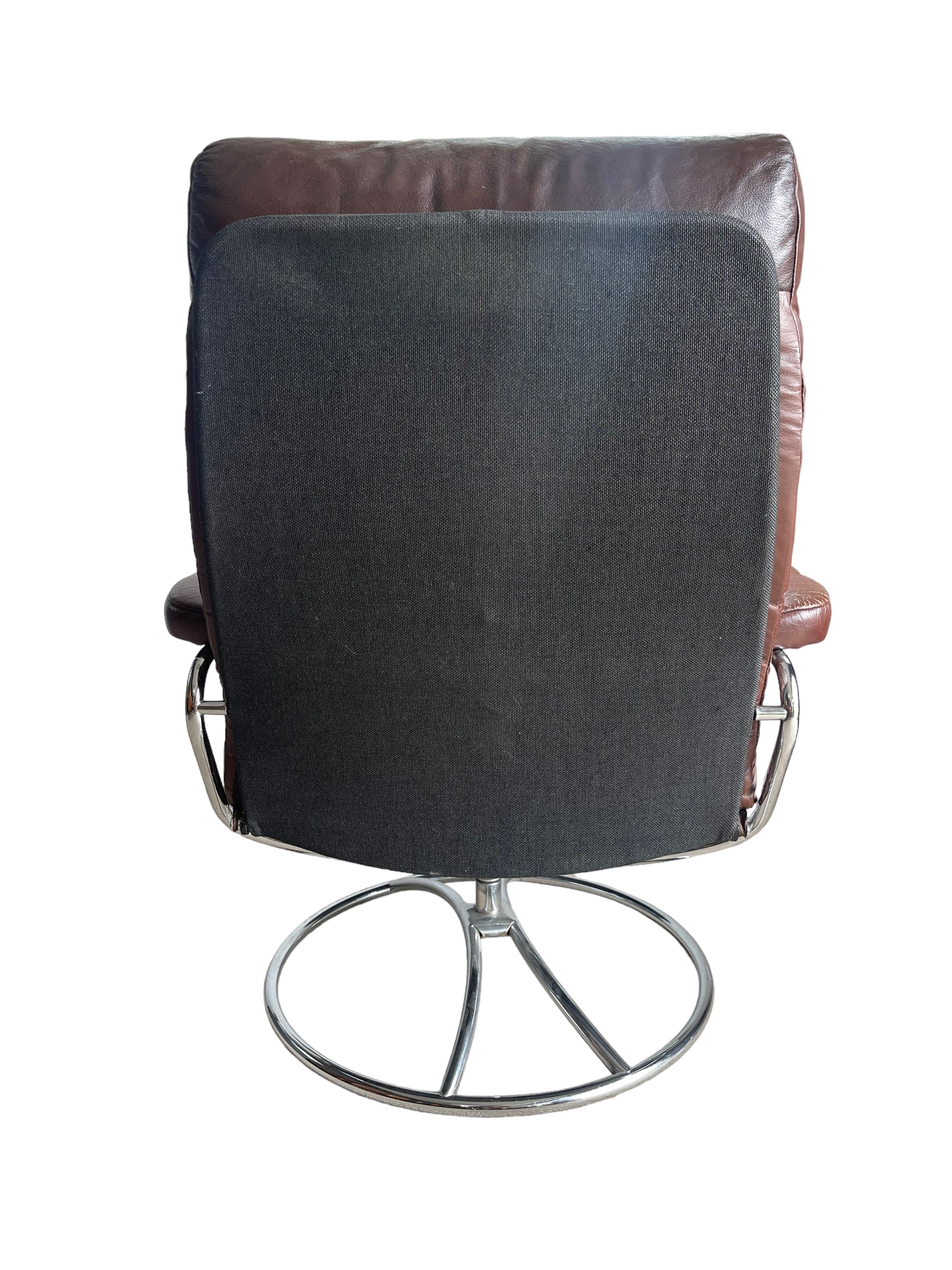 Mid Century Modern Ekornes Leather Lounge Chair & Ottoman  image 6