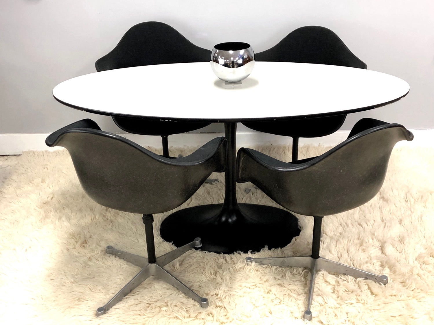 Mid-Century Modern Surfboard Tulip Table In Style Of Eero Saarinen image 1