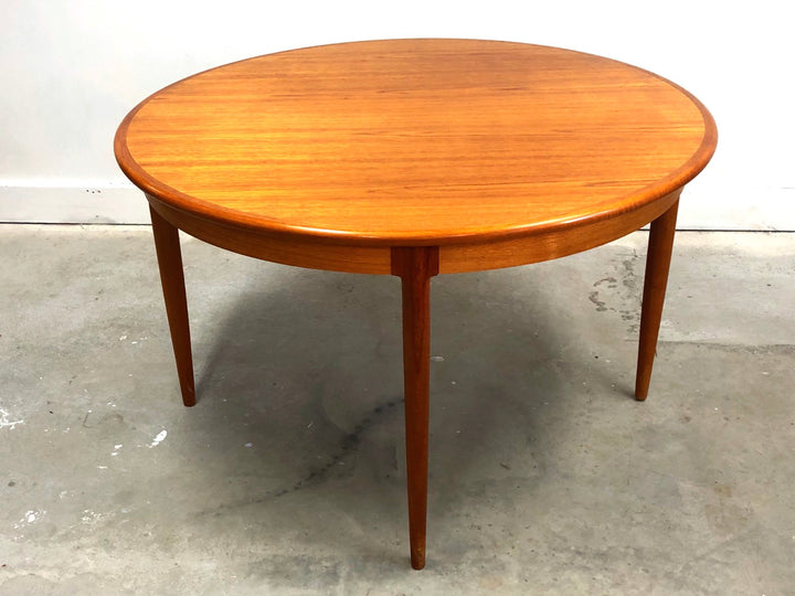 Niels Otto Moller for J. L. Moller #15 Teak Table with Butterfly Leaf image 2