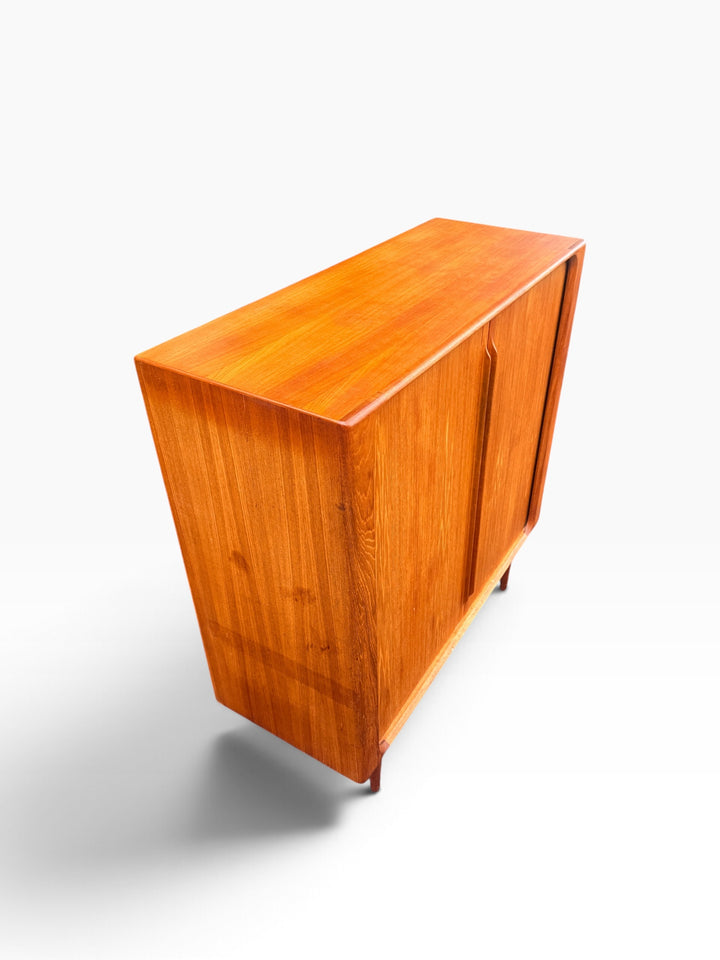 Teak highboard top view