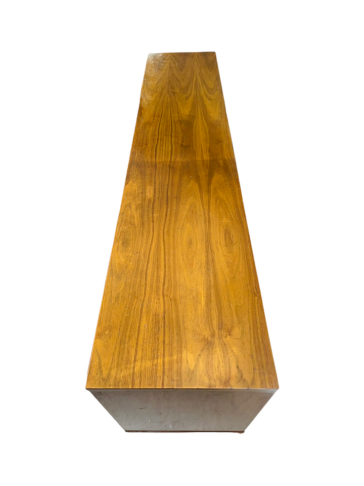 Mid-Century Modern Sculpture Dimond Credenza With Tambour Door image 10