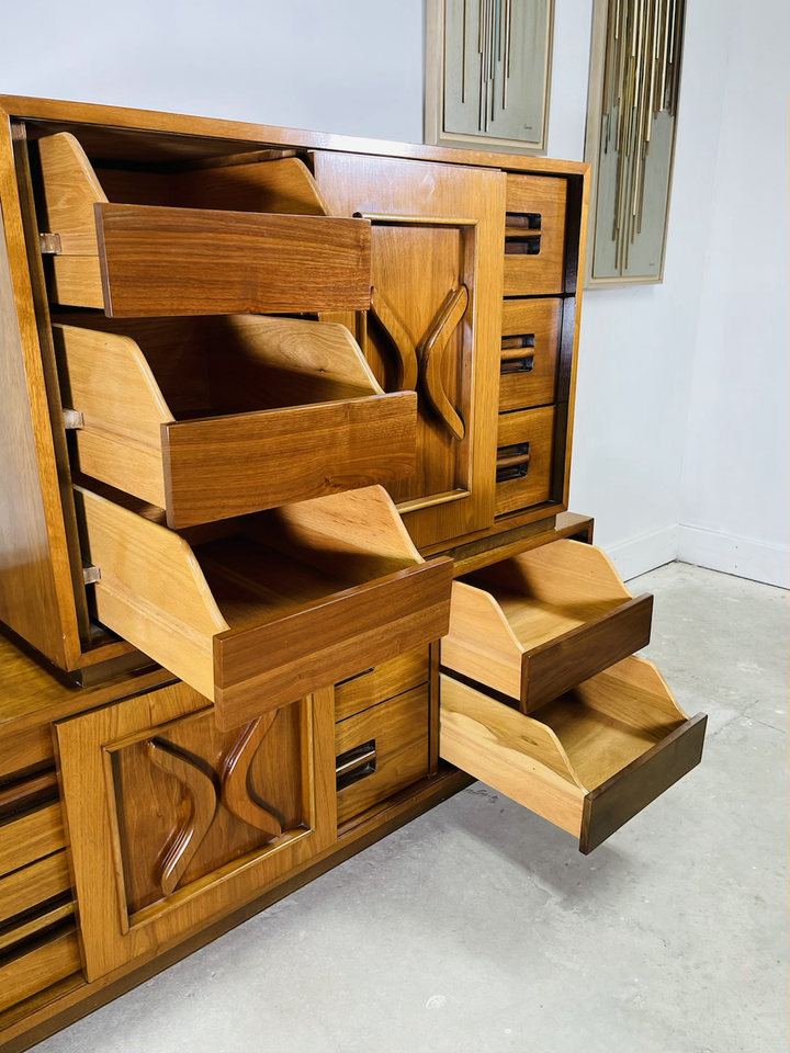 Mid-Century Modern Highboy Dresser by Young Furniture MFG.  image 8