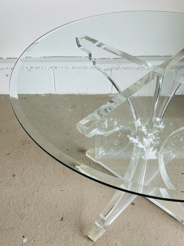 Mid-Century Modern Round Lucite Dining Table image 5