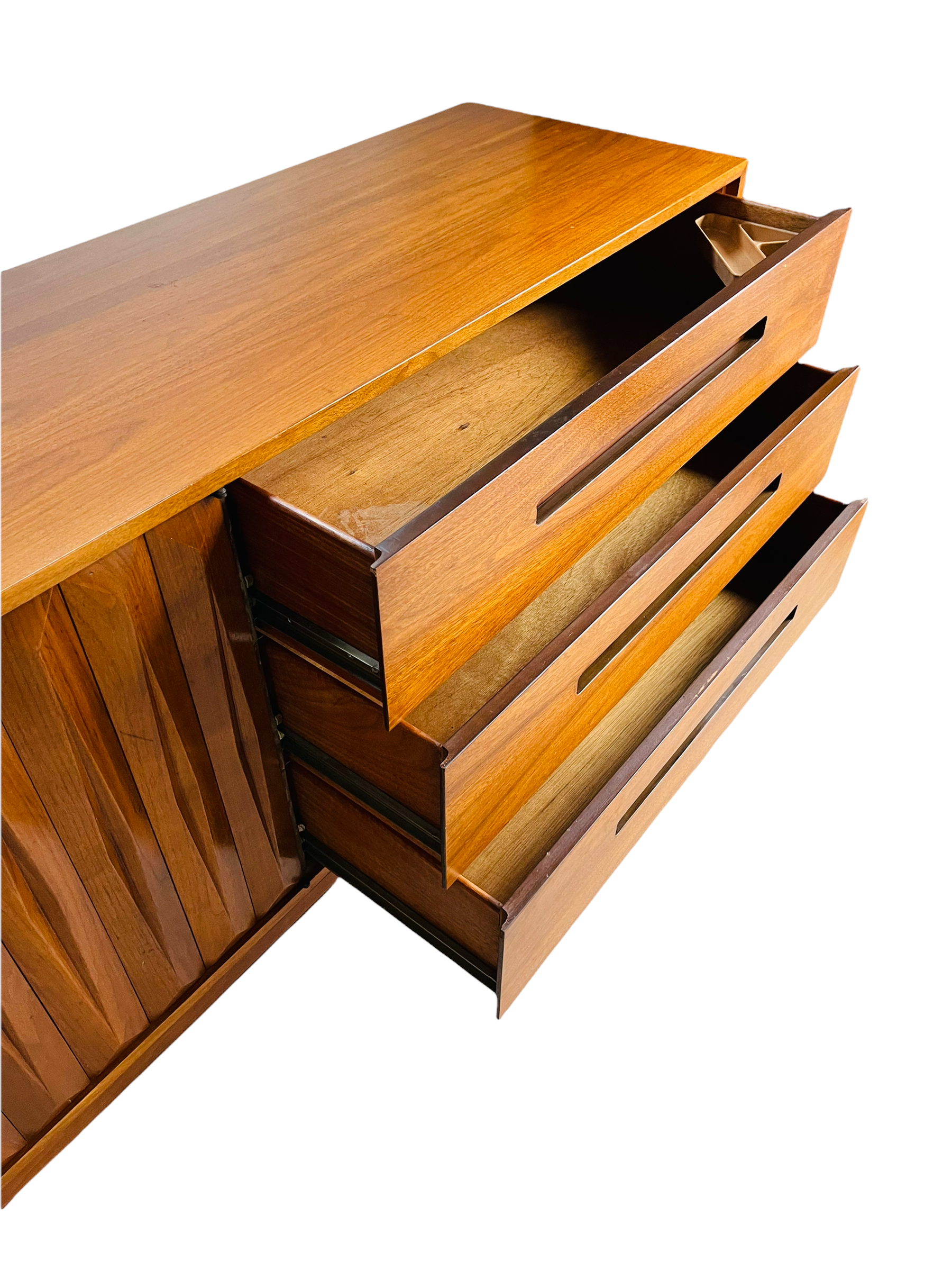 Mid-Century Modern Walnut Credenza / Dresser Style of Albert Parvin image 3