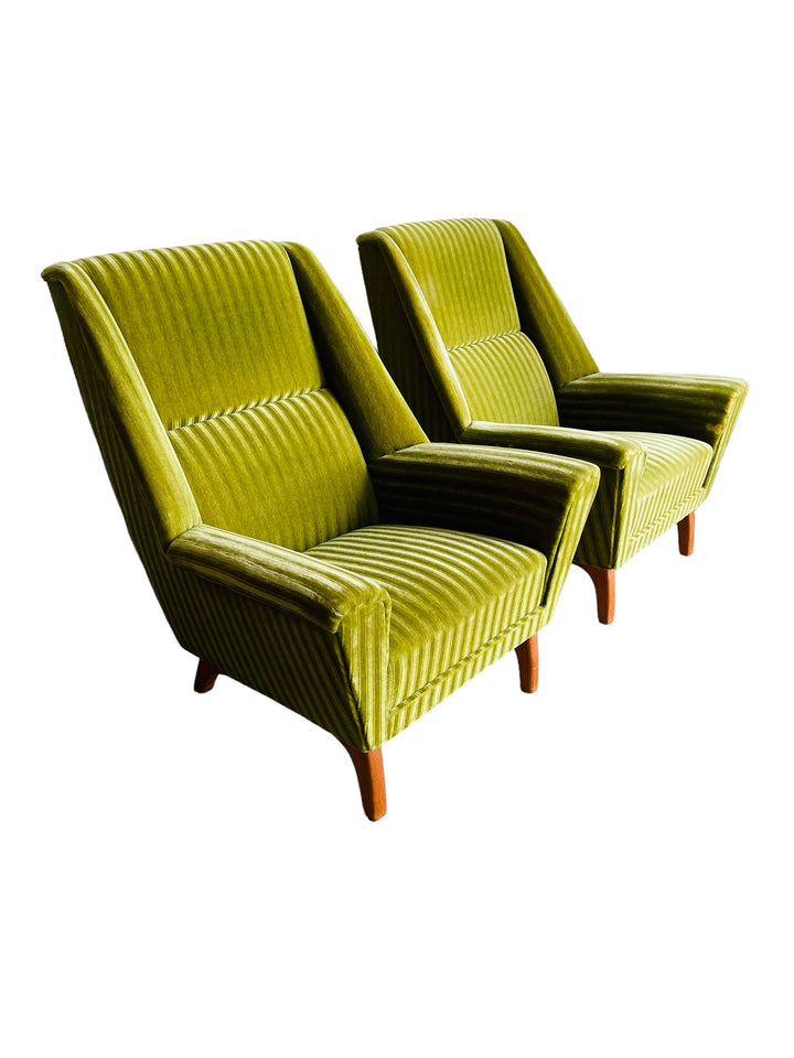 Pair Danish Modern Lounge Chairs  image 8