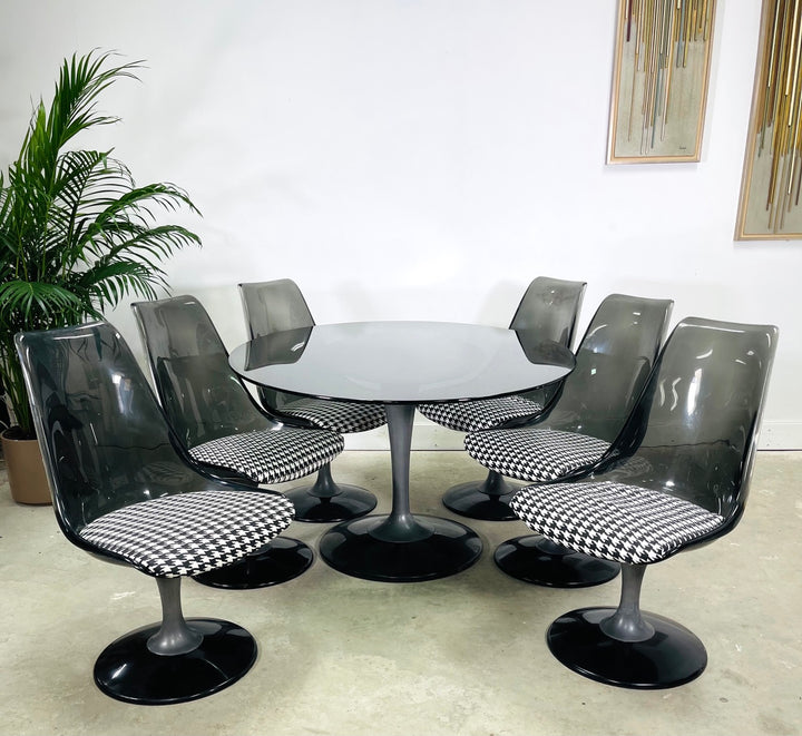 Mid-Century Modern Smoked Lucid Tulip Dining Table By Chromecraft image 12
