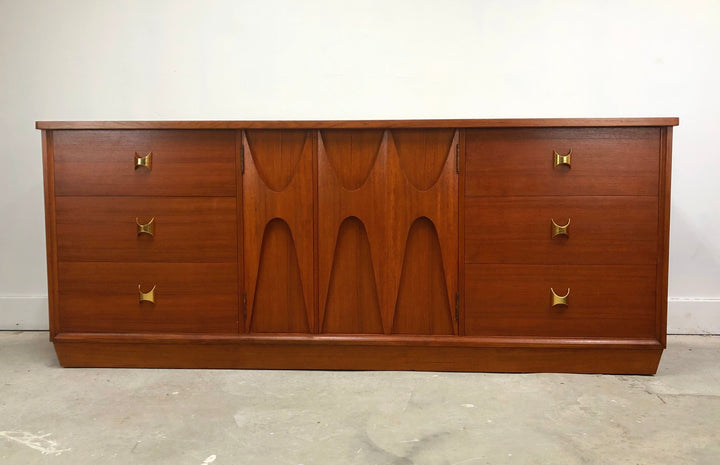 Mid-Century Modern Teak Credenza By Broyhill Brasilia  image 1