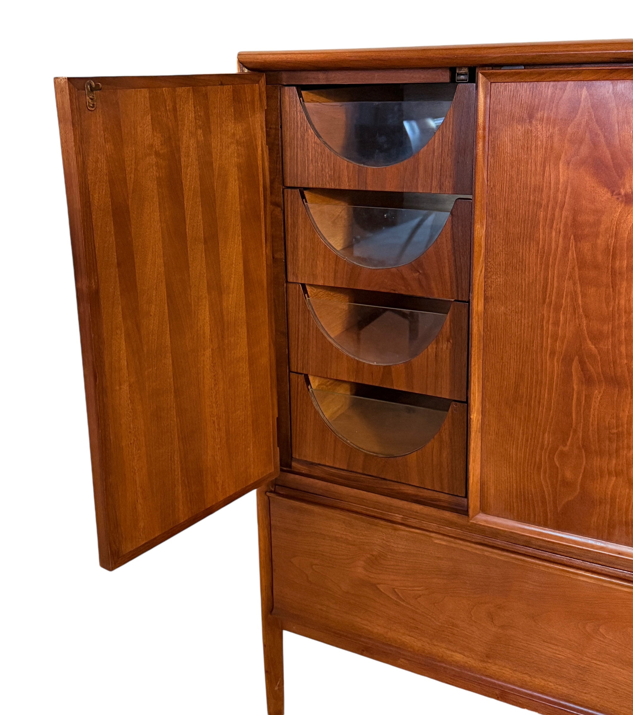 Mid-century Modern Walnut Dresser by Drexel Furniture  image 3