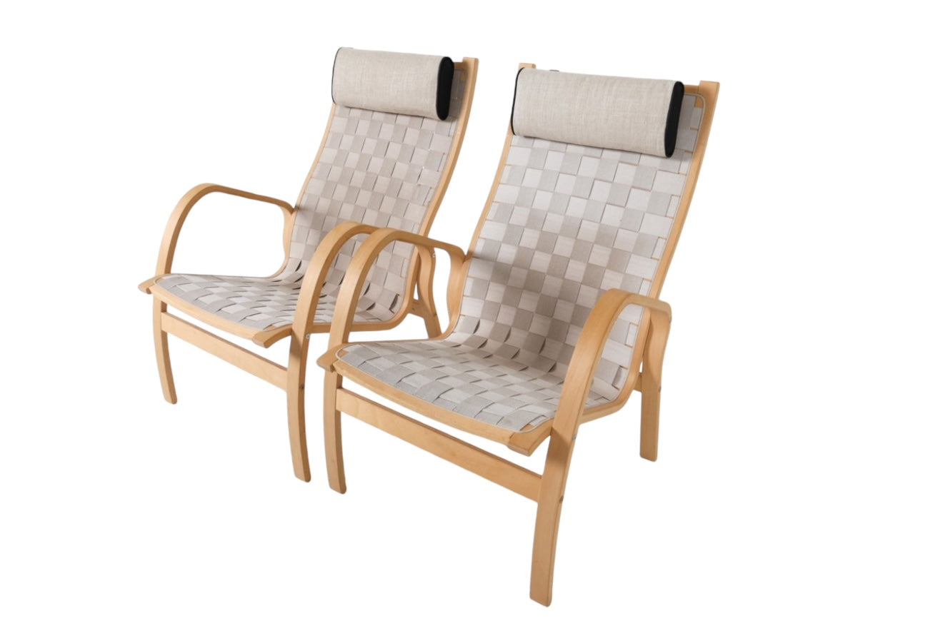 Pair of Modern Chairs in the Style of Finn Østergaard image 1