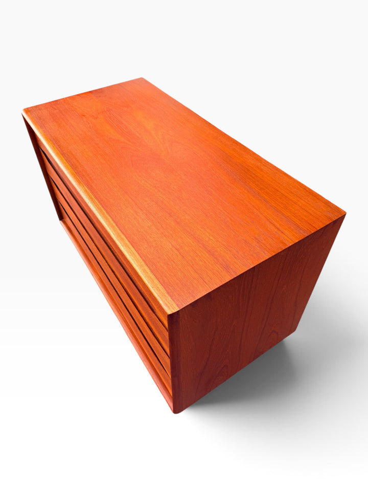 Teak dresser top and case seen from above