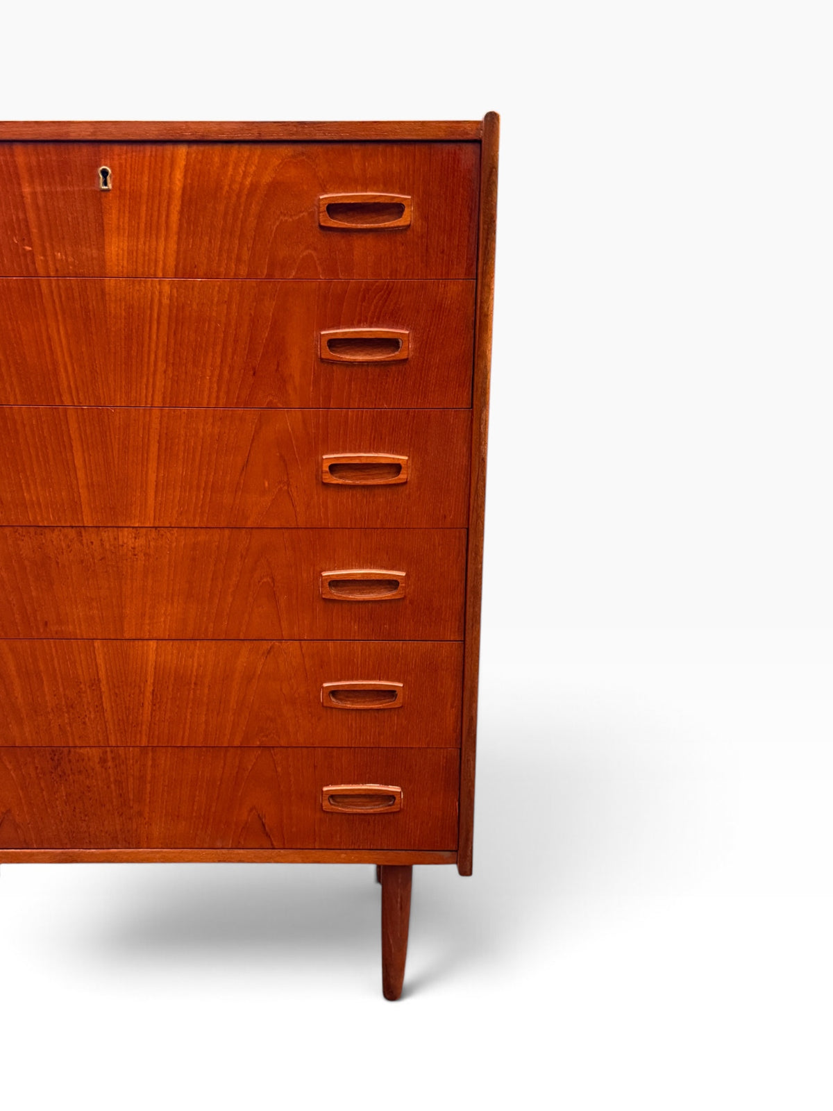 Teak drawer fronts, opposite side detail