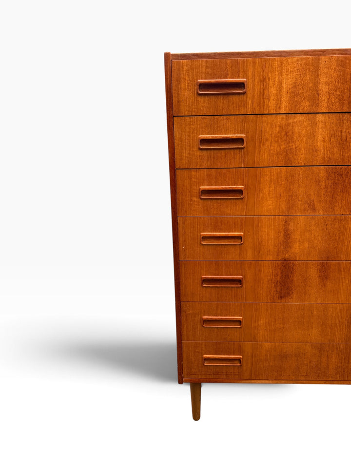Teak drawer fronts, side angle detail
