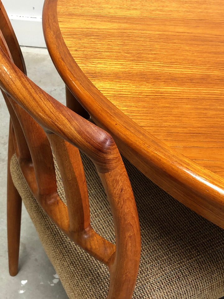 Niels Otto Moller for J. L. Moller #15 Teak Table with Butterfly Leaf image 8