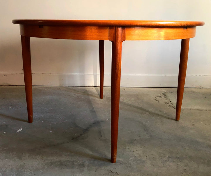 Niels Otto Moller for J. L. Moller #15 Teak Table with Butterfly Leaf image 1