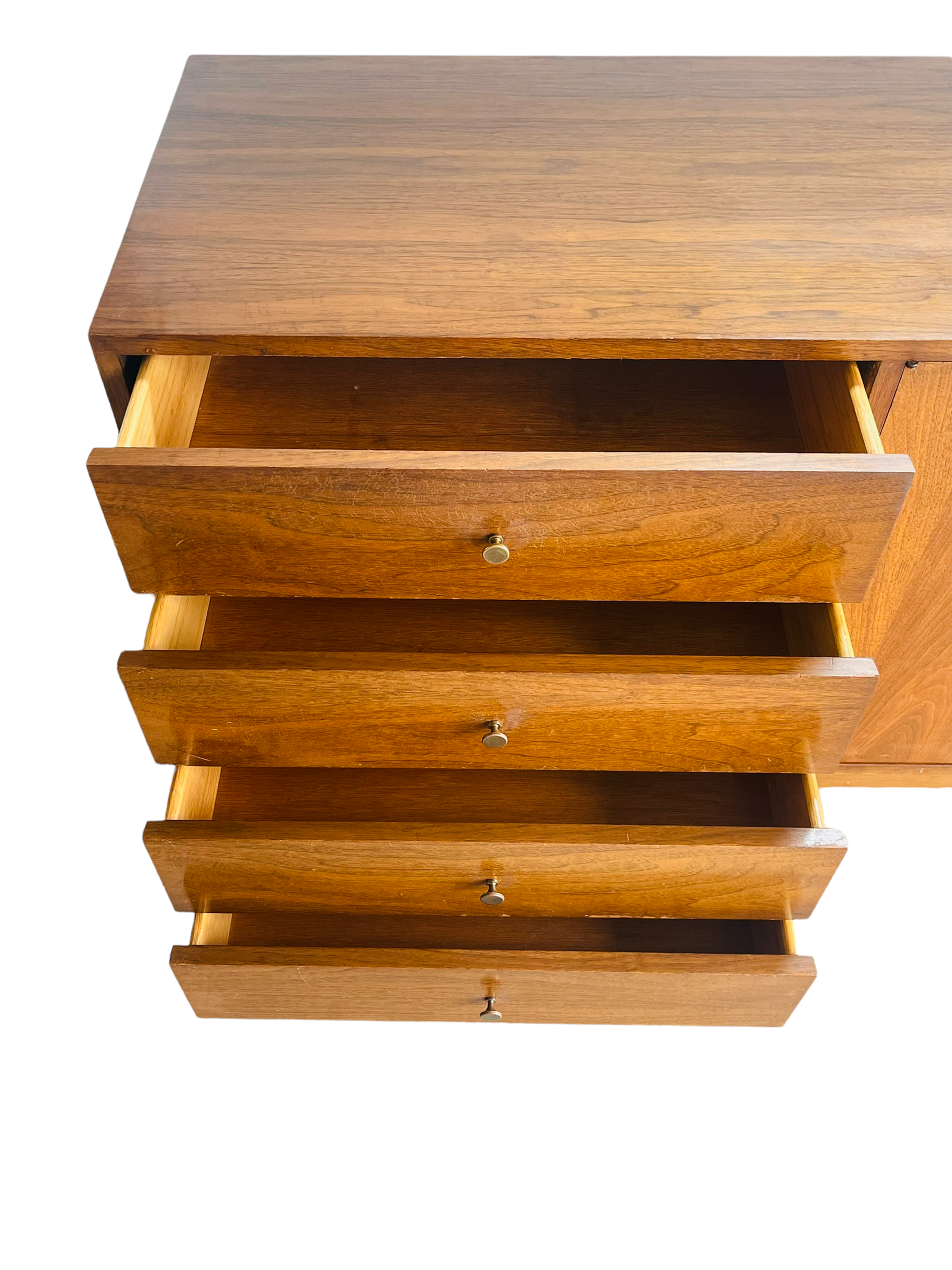 Mid-Century Modern Walnut Triple Dresser in Style Paul McCobb  image 3