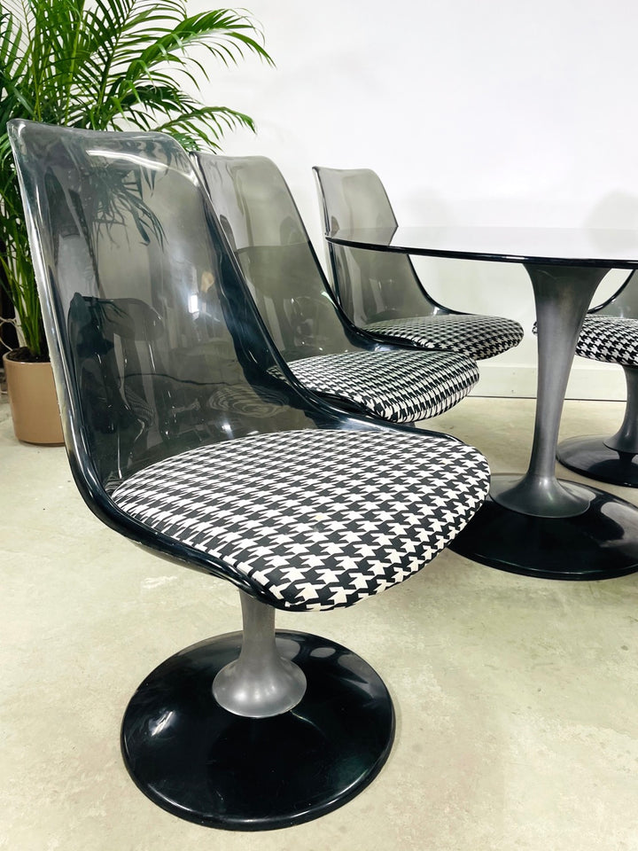 Mid-Century Modern Smoked Lucid Tulip Dining Table By Chromecraft image 5