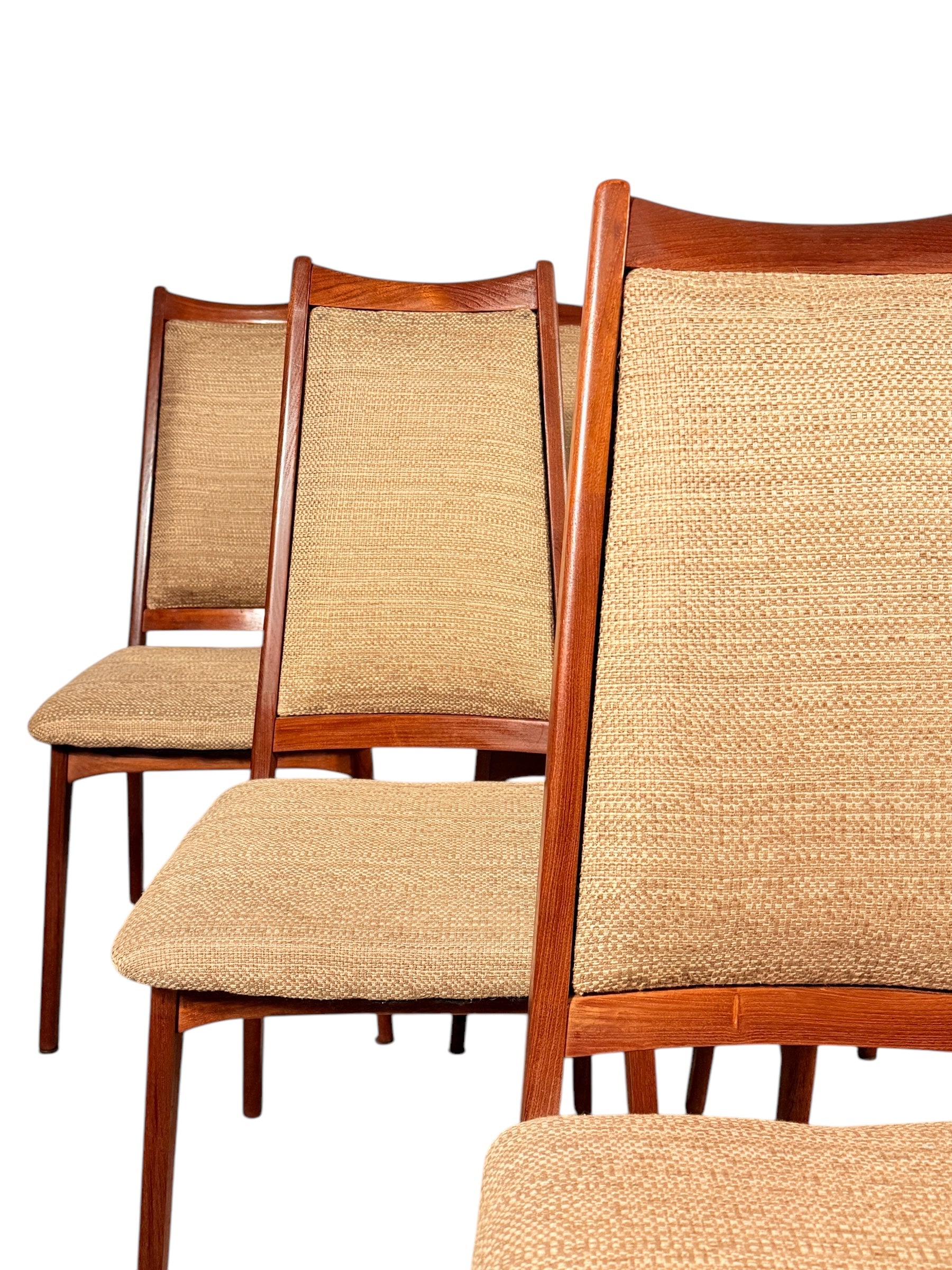 Mid-Century Modern Teak Dining Chairs by Moreddi - Set of Six image 1