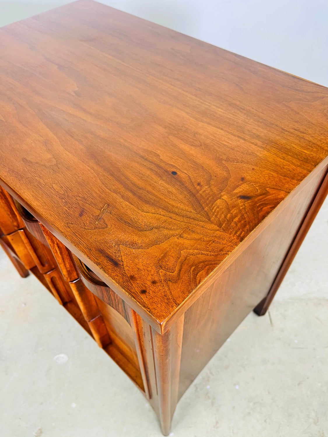 Set 2 Mid-Century Modern Walnut Nightstands By Kent Coffey Perspecta image 8