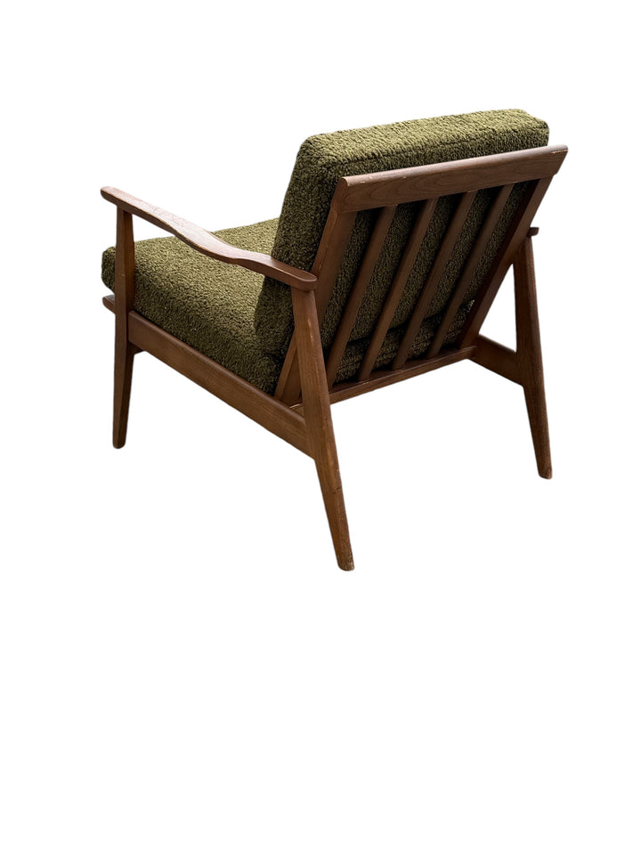 Mid-Century Modern Walnut Armchair in Style of Viko Bauritter image 2