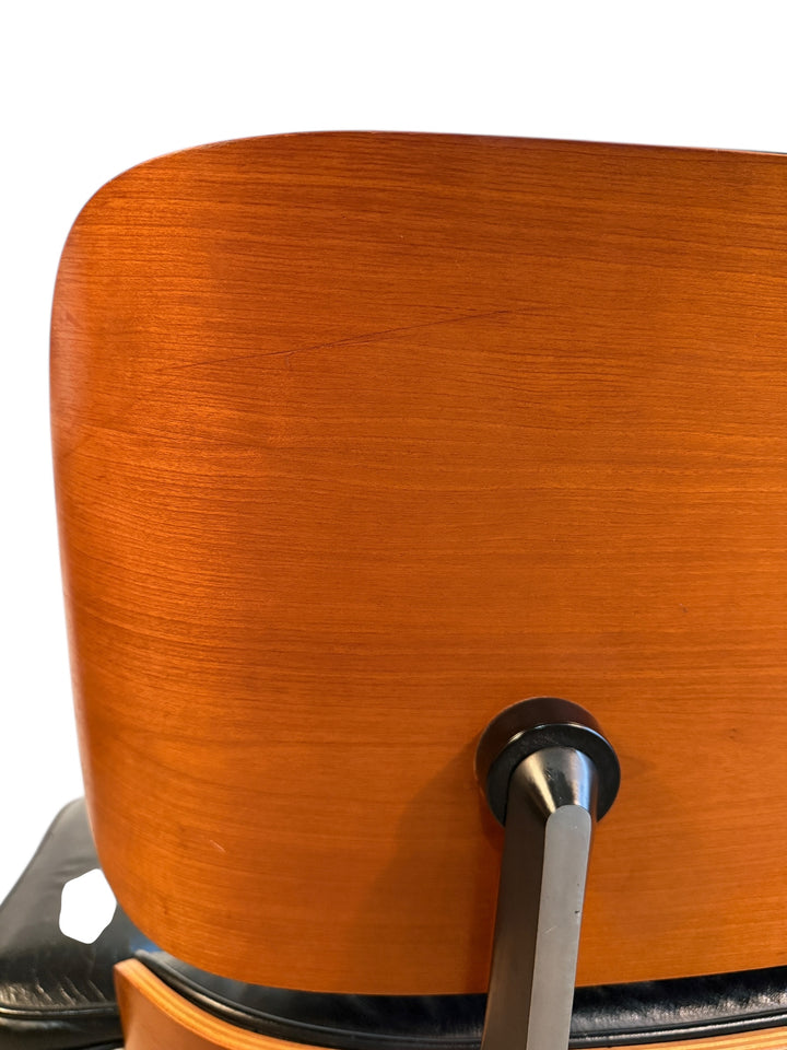 Authentic Herman Miller Eames Lounge Chair in Black Leather image 7