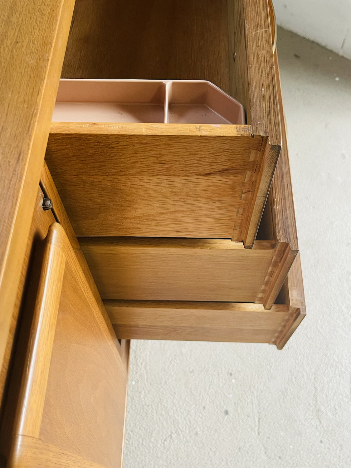 Mid-Century Modern Broyhill Premier 70s Line Dresser / Credenza  image 9